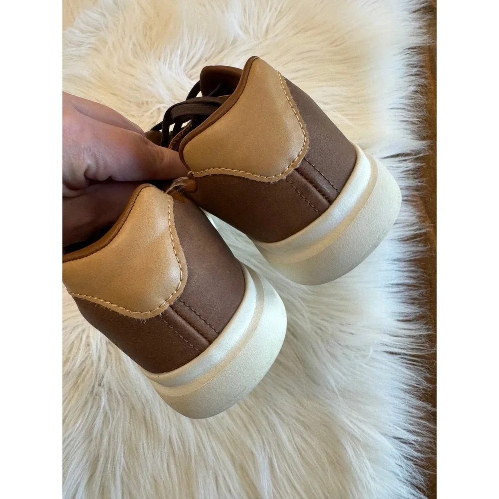 Perry Ellis brown‎ sneakers size 3 EUC